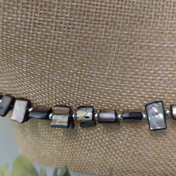 Natural Abalone Shell Necklace - Picture 3 of 4